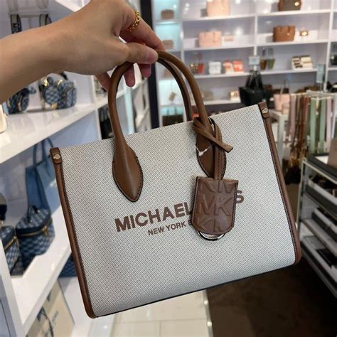 michael kors 花呗|Michael Kors联合支付宝 用户可在其官方网店使用花呗信用额度付 .